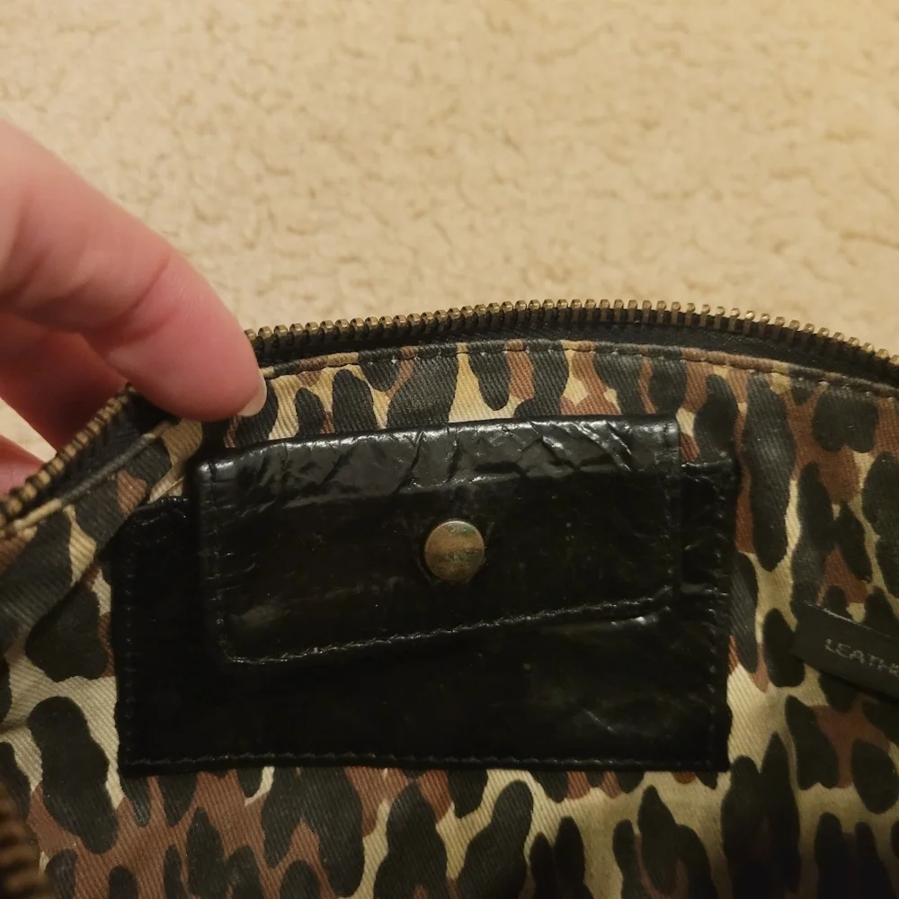Rare Betsy Johnson Studded Black Heart Leather Clutch Chain‎ and Leather Strap